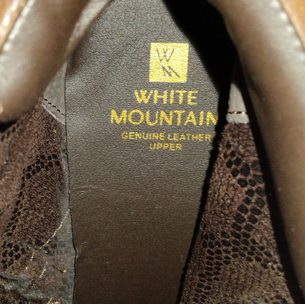 White Mountain Liberty Leather Ankle Heeled Booties Size 9.5